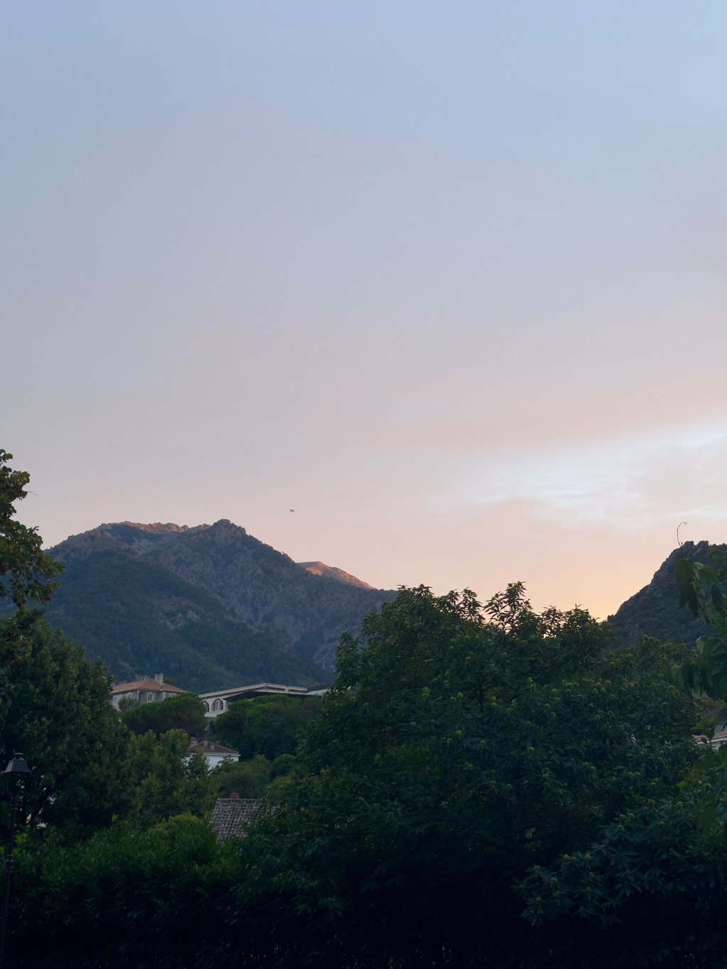 How to Plan the Perfect Road Trip: A Simple Travel&nbsp;Guide